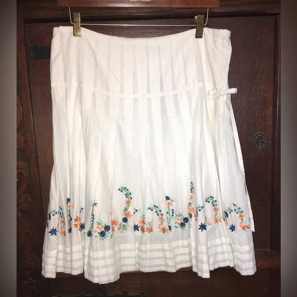 BCBG cotton skirt embroidered - Picture 3 of 11